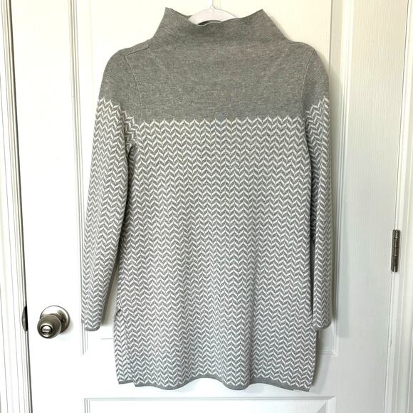 Aspen Wms XS Gray White Chevron Mock Neck Tunic Sweater Academia Minimalist Cozy - Picture 2 of 6